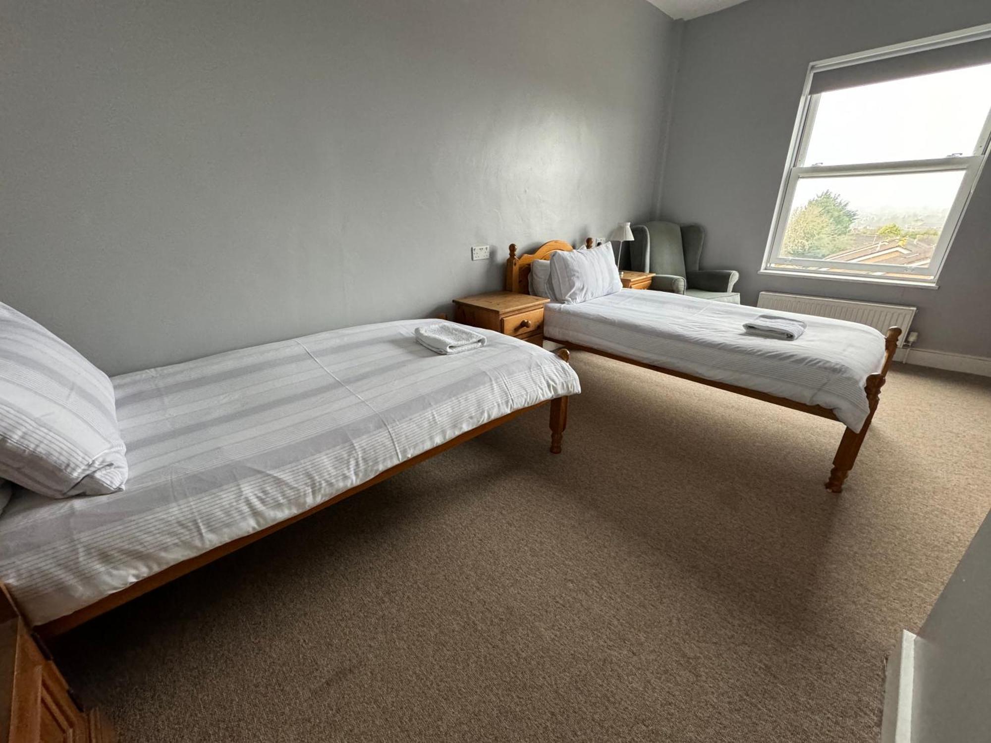 The Elms Guest House Bristol Filton Екстер'єр фото