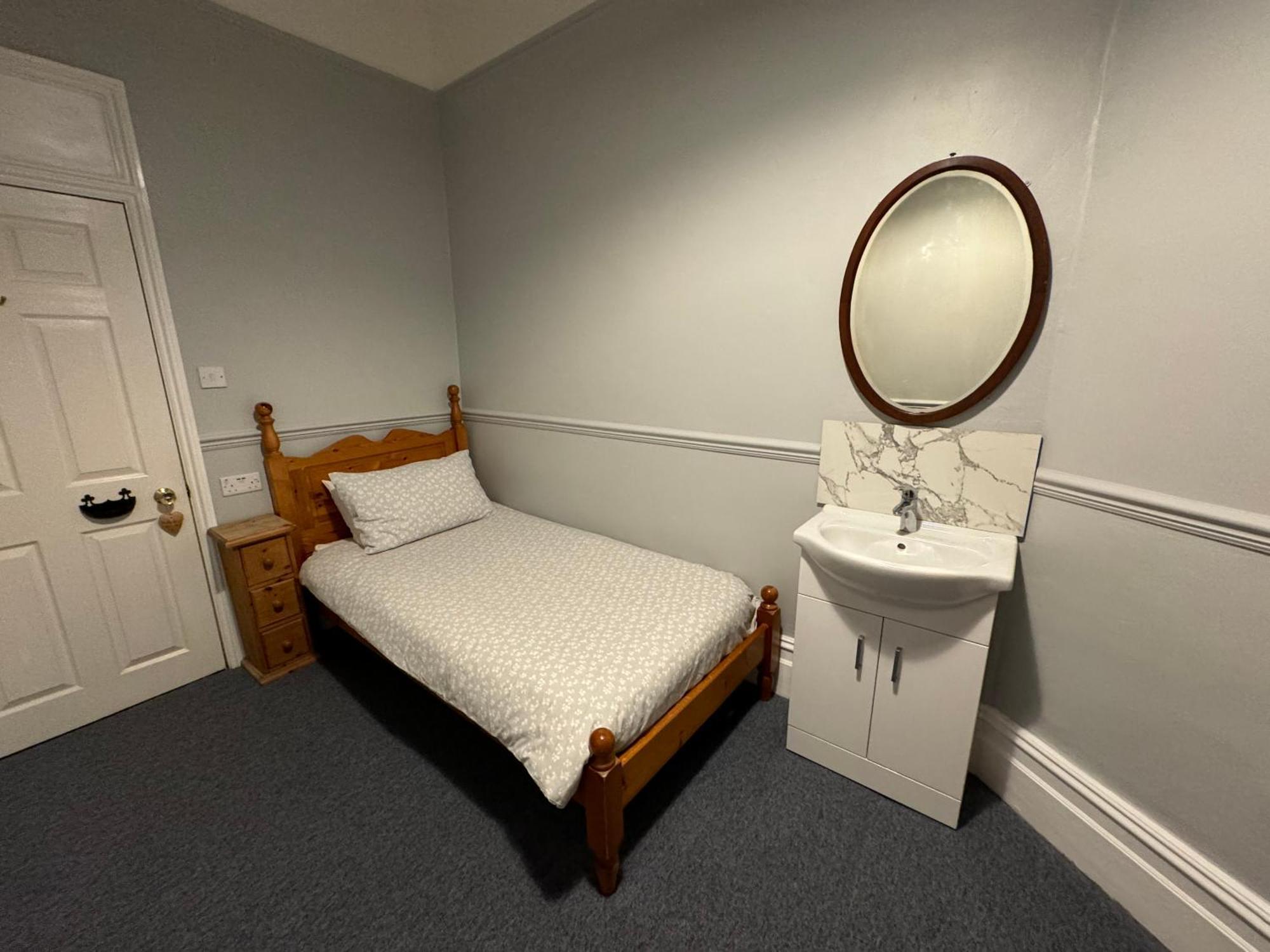 The Elms Guest House Bristol Filton Екстер'єр фото