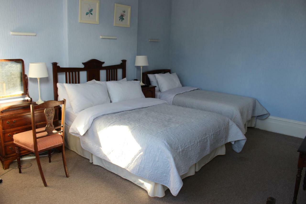 The Elms Guest House Bristol Filton Екстер'єр фото